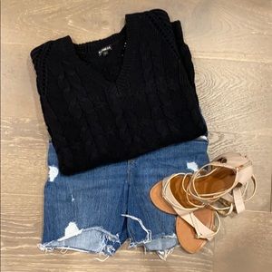 EUC Express oversized blk cable knit sweater S